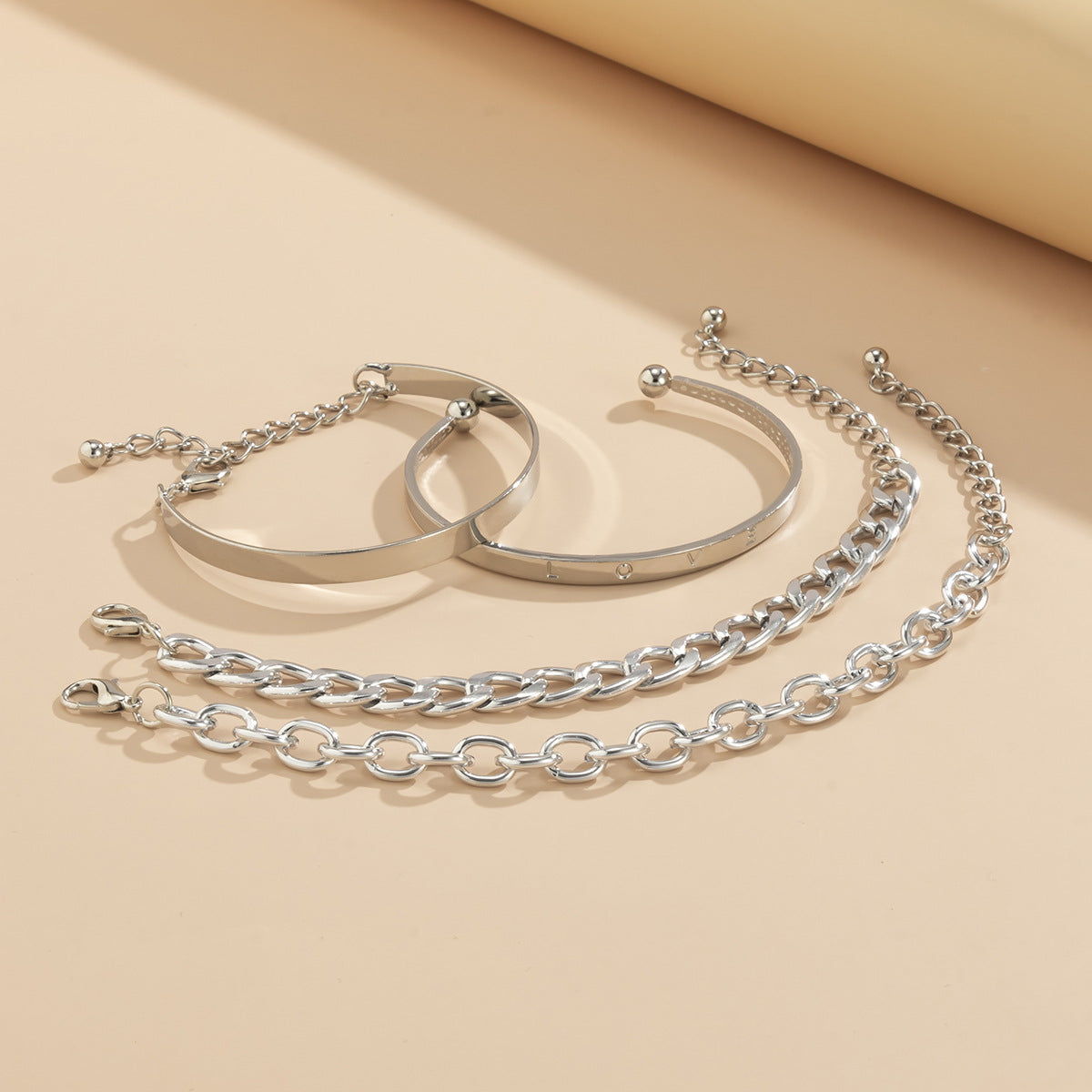 C-shaped Hollow Chain Bracelet Set